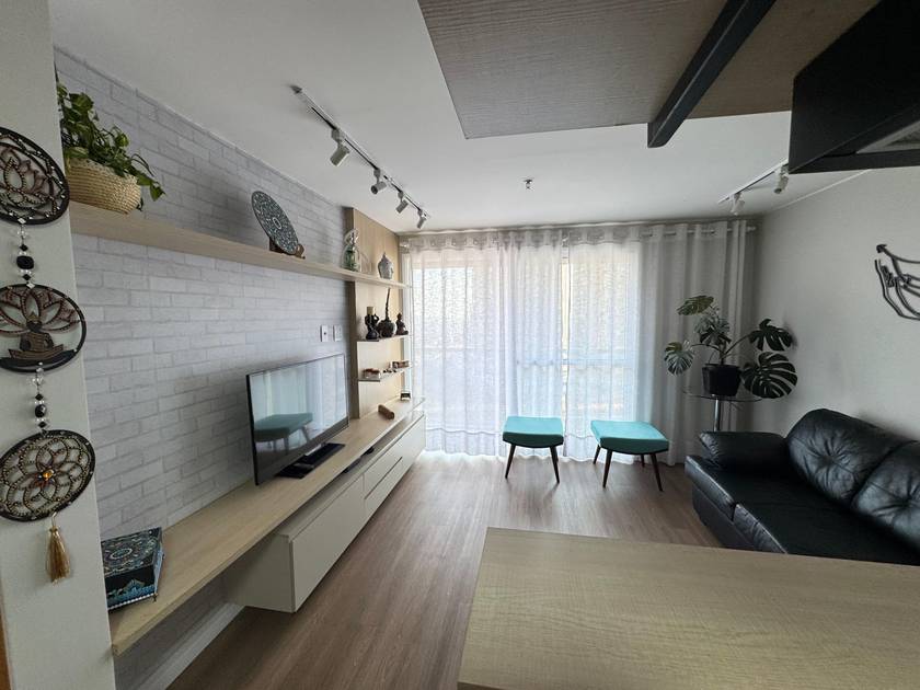 Foto do anúncio de imóvel Apartamento. Padrão Quarto e Sala, Águas Claras, Reformado, Andar Alto, Nascente