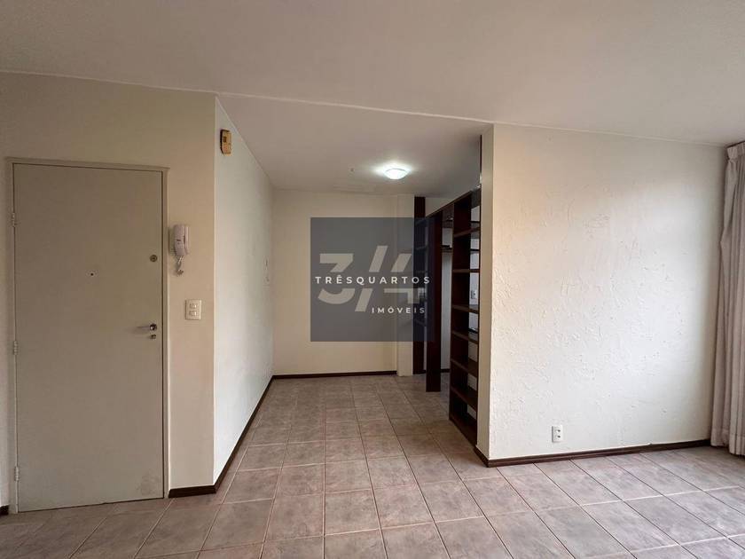 Foto do anúncio de imóvel Apartamento. Padrão SQS 312 bloco H -     2 Quartos