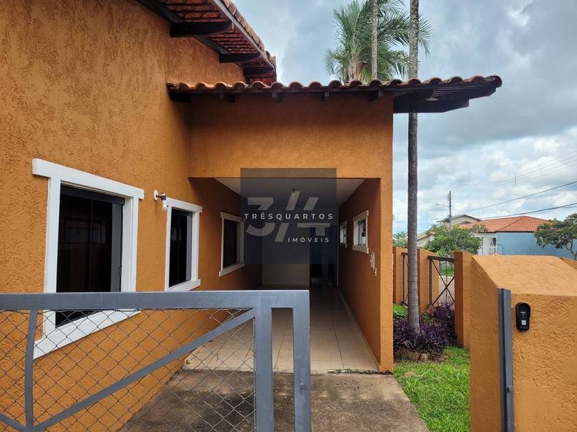 Foto do anúncio de imóvel Casa. Casa de Condomínio Jardim Botânico - Casa Linear  4 Quartos e Piscina