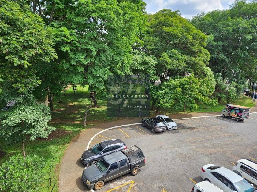 Foto do anúncio de imóvel Apartamento. Padrão SQS 409, 3 Quartos, Reformado, Vista Livre