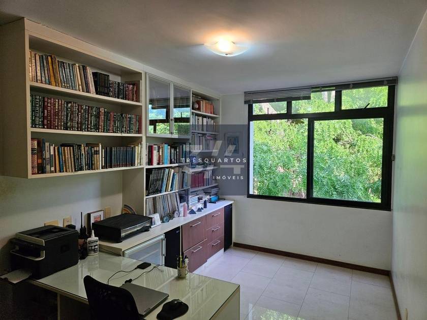 Foto do anúncio de imóvel Apartamento. Padrão SQS 409, 3 Quartos, Reformado, Vista Livre