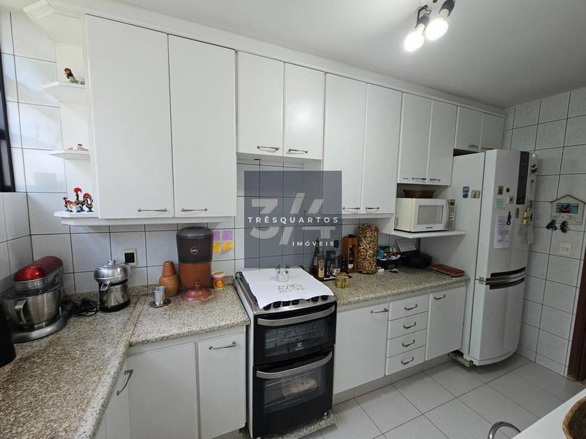Foto do anúncio de imóvel Apartamento. Padrão SQS 409, 3 Quartos, Reformado, Vista Livre