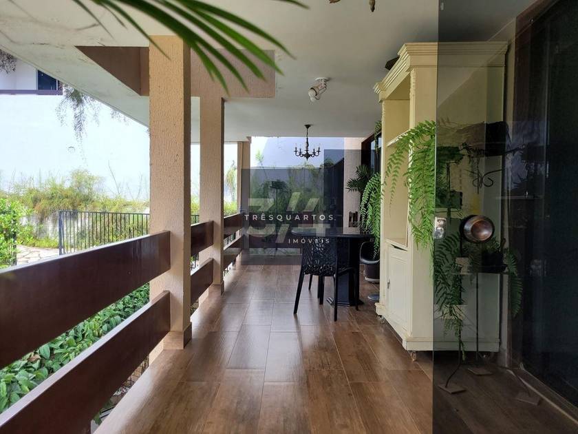 Foto do anúncio de imóvel Casa. Padrão Casa 5 Suítes, Mobiliada - Lago Sul