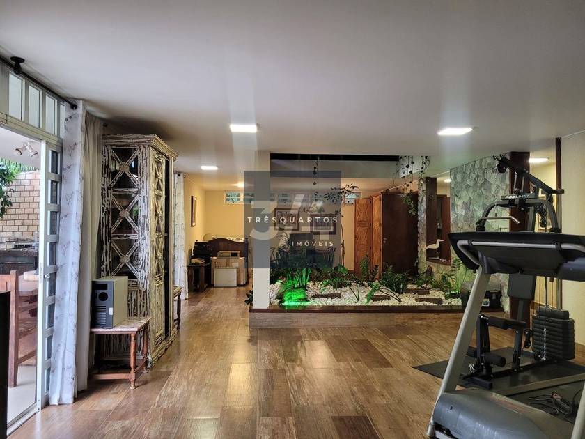 Foto do anúncio de imóvel Casa. Padrão Casa 5 Suítes - Lago Sul