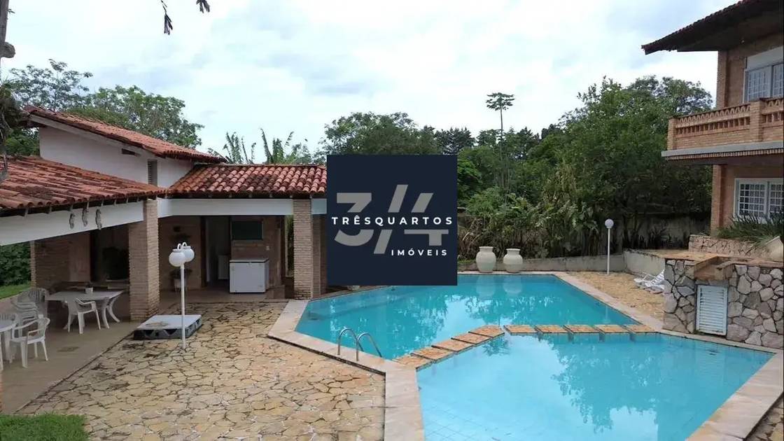 Foto do anúncio de imóvel Casa. Duplex Casa estilo colonial no Park Way, com terreno de 5000m²
