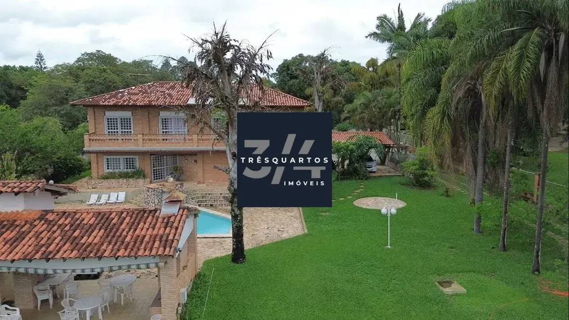 Foto do anúncio de imóvel Casa. Duplex Casa estilo colonial no Park Way, com terreno de 5000m²