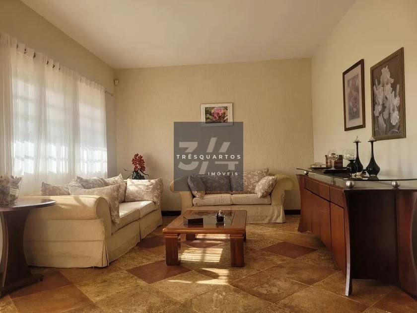 Foto do anúncio de imóvel Casa. Duplex Casa estilo colonial no Park Way, com terreno de 5000m²