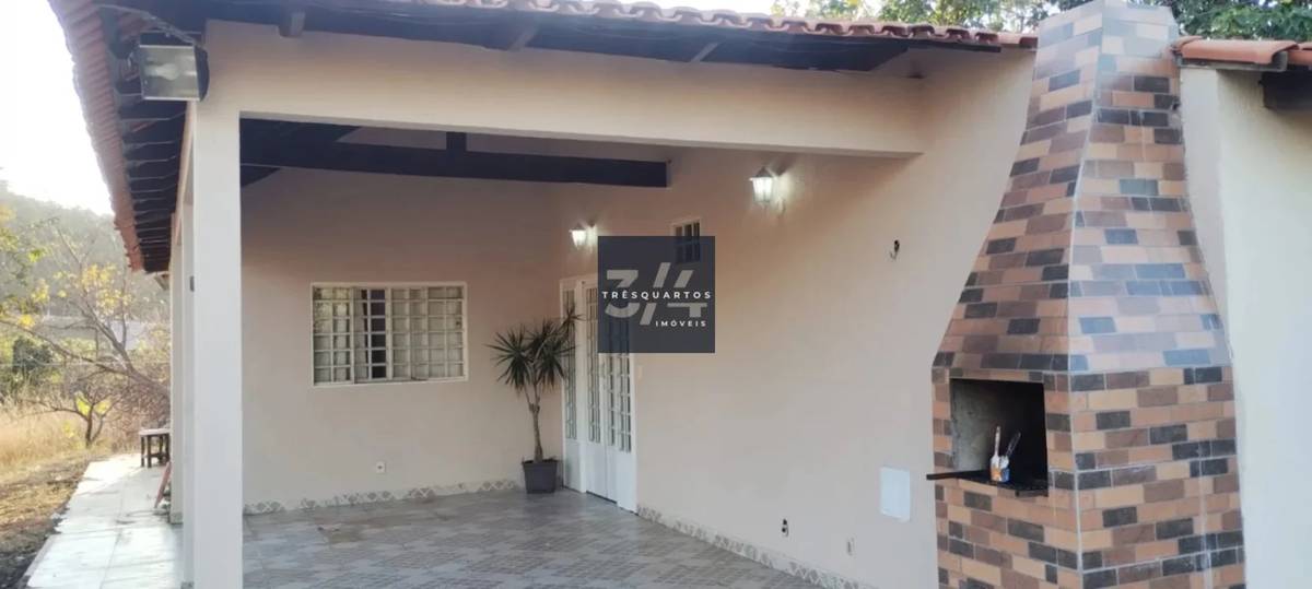 Foto do anúncio de imóvel Casa. Padrão Casa espaçosa no Jardim Botânico – 2 suítes , conforto e tranquilidade