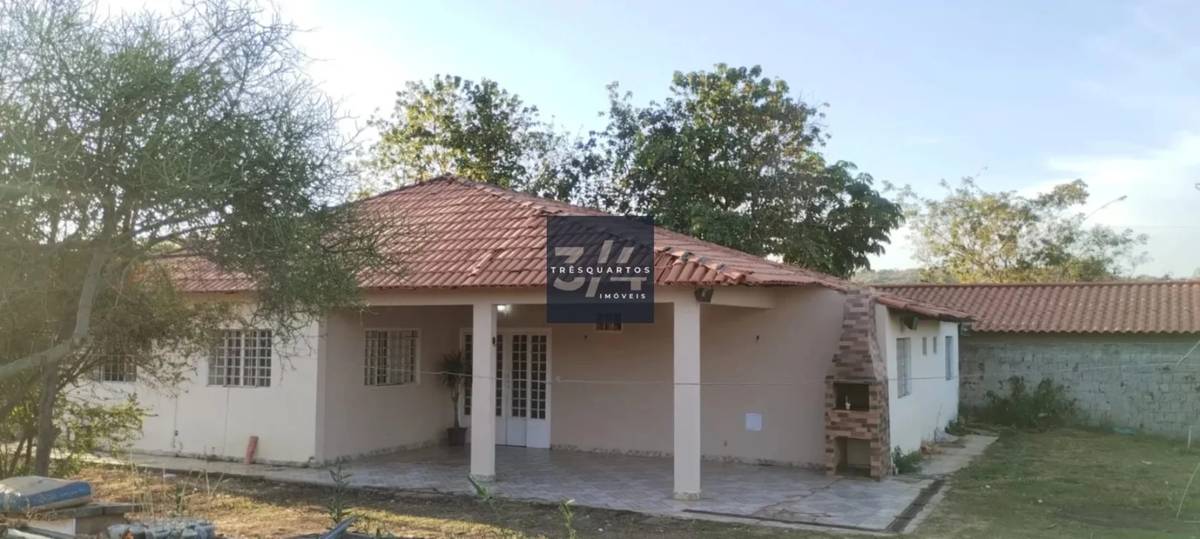 Foto principal do anúncio de imóvel Casa. Padrão Casa espaçosa no Jardim Botânico – 2 suítes , conforto e tranquilidade com 0,00 metros quadrados para Aluguel por R$ 4200.