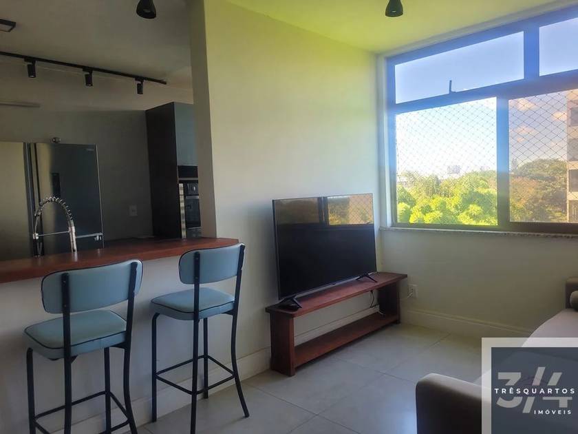 Foto do anúncio de imóvel Apartamento. Padrão SQS 312 | 3 Quartos | 2 Suítes | 70m² Reformado e Moderno