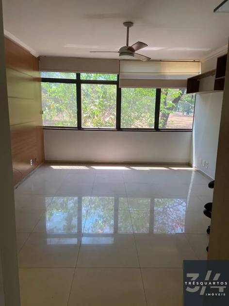 Foto do anúncio de imóvel Apartamento. Padrão SQS 414 | 3 Quartos | 1 Suíte | Reformado e Planejado | Com Elevador