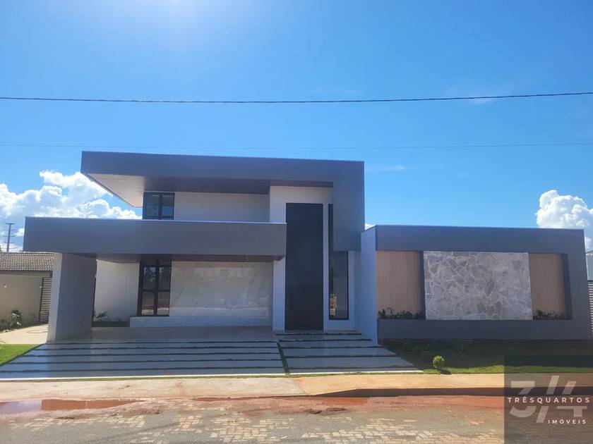 Foto principal do anúncio de imóvel Casa. Padrão Casa térrea de alto padrão com 4 suítes no Jardim Botânico com 400,00 metros quadrados para Venda por R$ 2590000.