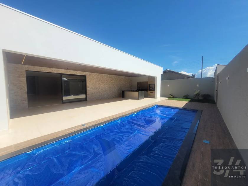 Foto do anúncio de imóvel Casa. Padrão Casa térrea de alto padrão com 4 suítes no Jardim Botânico
