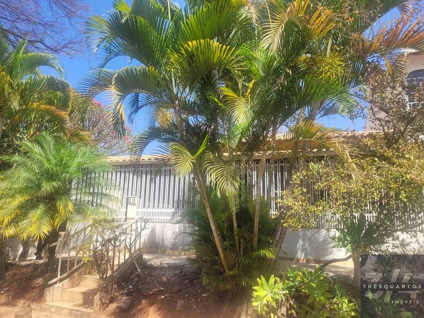 Foto principal do anúncio de imóvel Casa. Padrão CASA LINEAR NA ASA SUL | 3 QUARTOS | 1 SUÍTE com 200,00 metros quadrados para Aluguel por R$ 6500.