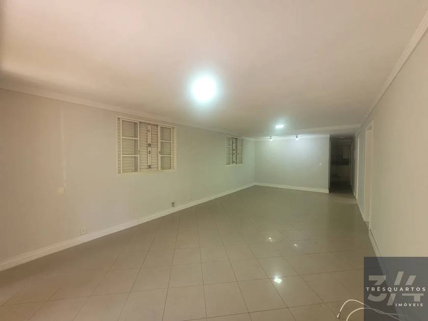 Foto 11 do anúncio de Casa Padrão CASA LINEAR NA ASA SUL | 3 QUARTOS | 1 SUÍTE, Asa Sul