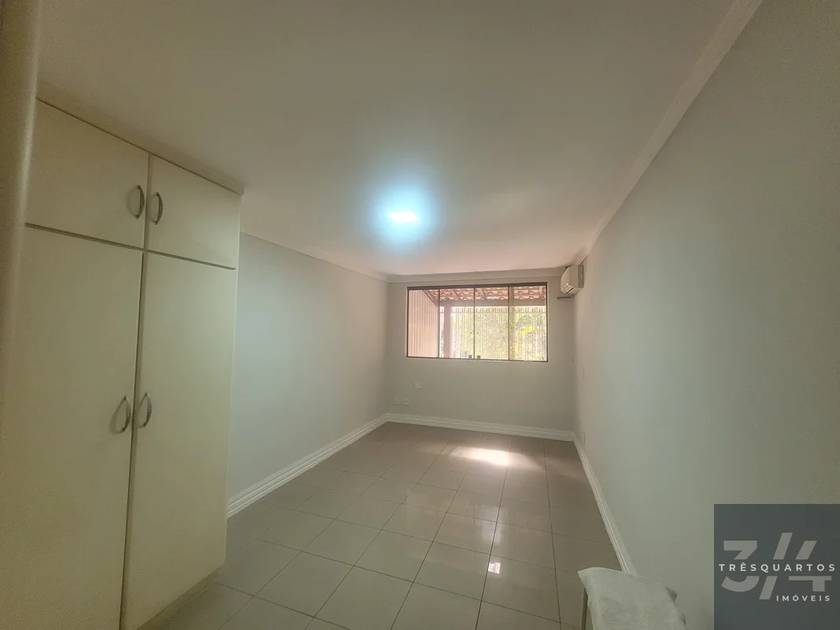 Foto 13 do anúncio de Casa Padrão CASA LINEAR NA ASA SUL | 3 QUARTOS | 1 SUÍTE, Asa Sul