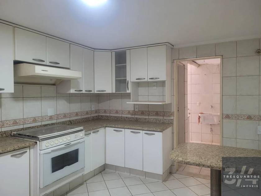 Foto 30 do anúncio de Casa Padrão CASA LINEAR NA ASA SUL | 3 QUARTOS | 1 SUÍTE, Asa Sul